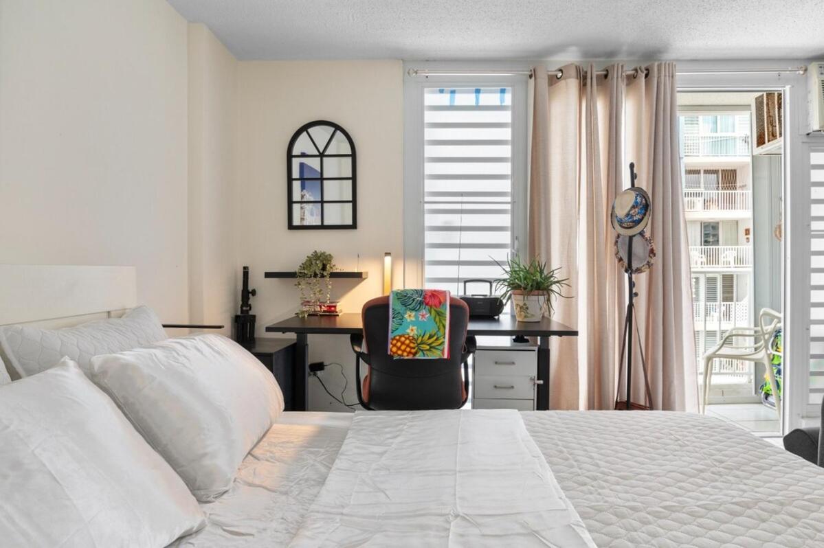 3 Minutes To The Airport Free Parking Pool Apartment *