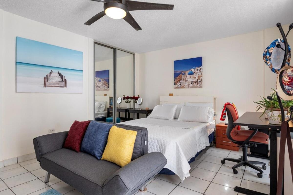 Apartment 3 Minutes To The Airport Free Parking Pool *
