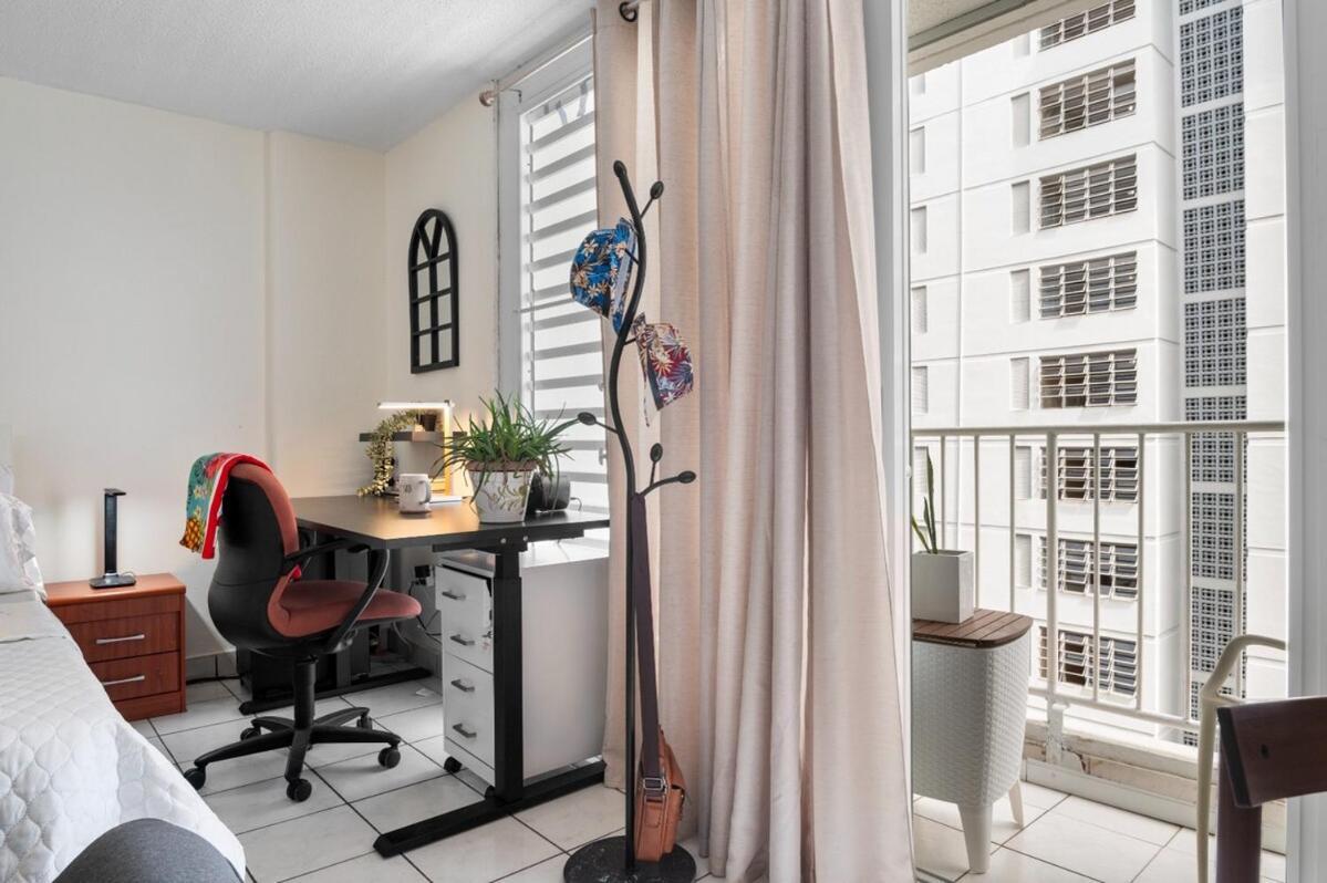 3 Minutes To The Airport Free Parking Pool